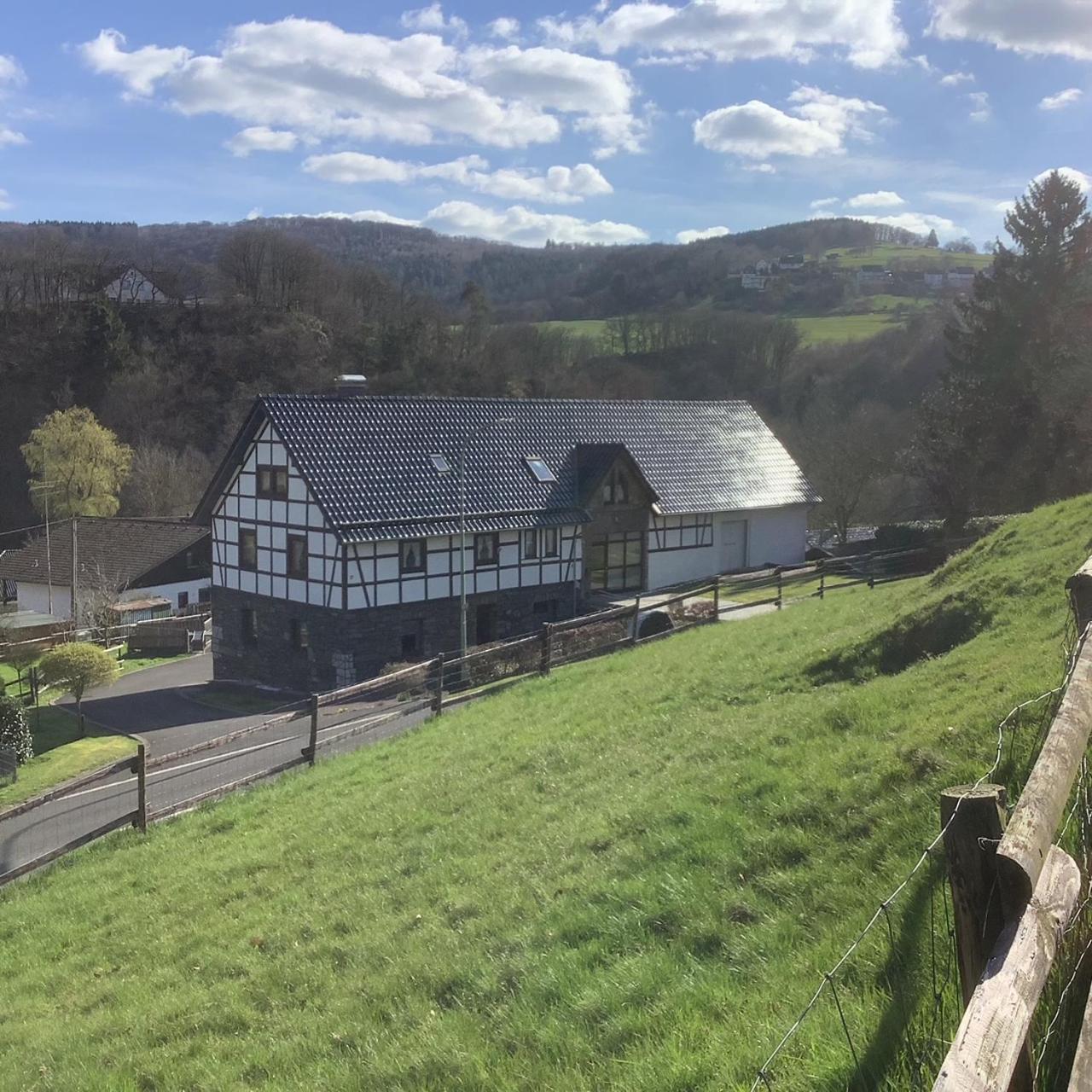 Berg Blick Eifler Bauernhaus Modern Restauriert Simmerath Eksteriør billede